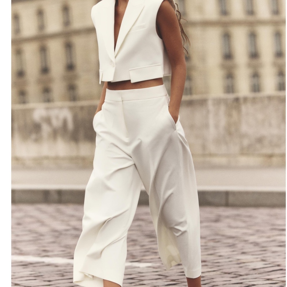 Zara White Wide Leg Jumpsuit with Deep V-Neckline